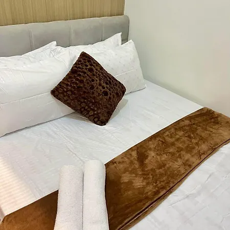 1 Studio With Balcony, With Own Kitchen And Washing Machine, Can Cook And Wash Clothes, Near In Manila Airport And Walking Distance In Mall Of Asia And Manila Bay, Shore Or Shell Residence, Pool View Or City View