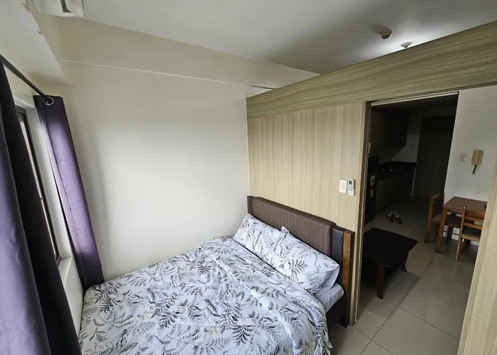 With Balcony Near In Mall Of Located In Shore1 And 2 Residences Aparthotel Manila