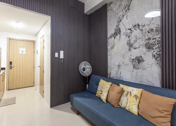 With Balcony Near In Mall Of Located In Shore1 And 2 Residences Aparthotel Manila