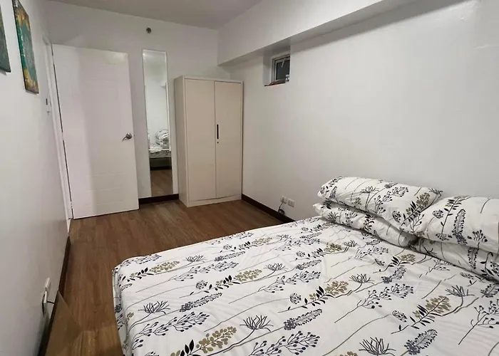 With Balcony Near In Mall Of Located In Shore1 And 2 Residences 3* Manila