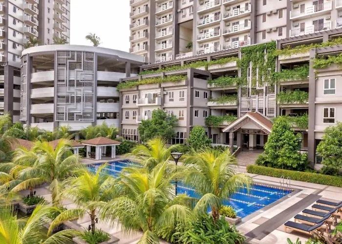 Aparthotel With Balcony Near In Mall Of Located In Shore1 And 2 Residences 3*