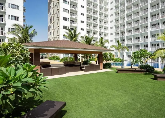 Aparthotel With Balcony Near In Mall Of Located In Shore1 And 2 Residences 3*