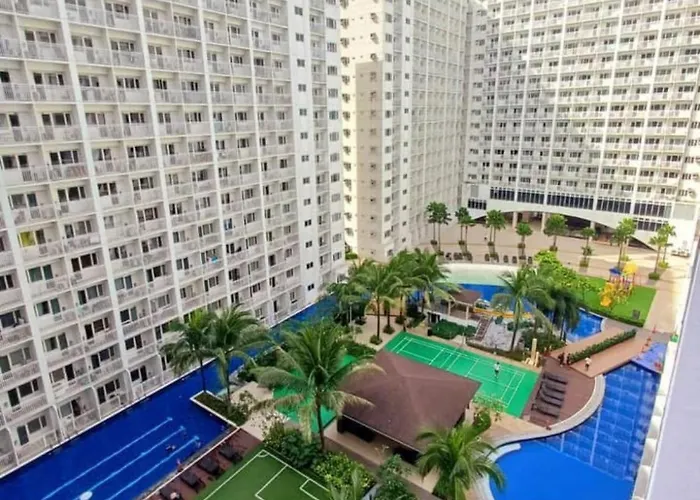 With Balcony Near In Mall Of Located In Shore1 And 2 Residences